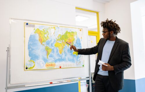 global business management degree for adults in UK | Global Study Trainer